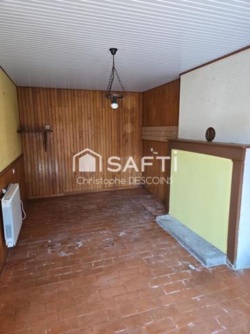 MAISON À RÉNOVER AVEC GRAND TERRAIN – JAVRON-LES-CHAPELLES