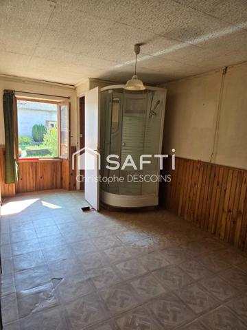 MAISON À RÉNOVER AVEC GRAND TERRAIN – JAVRON-LES-CHAPELLES