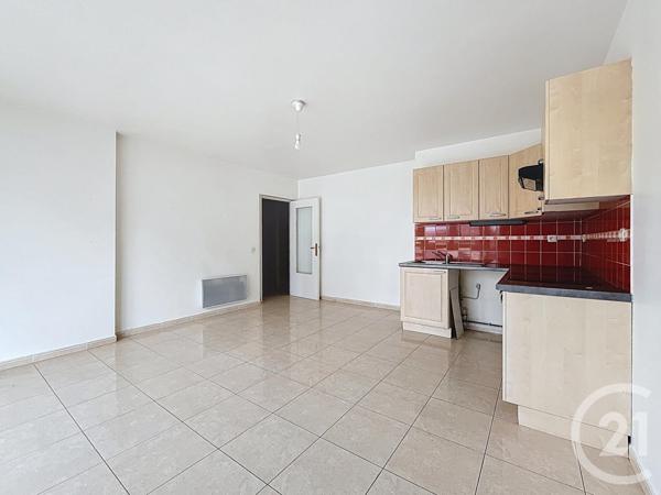Appartement F3 à vendre  2 pièces - 45 m2 PONTAULT COMBAULT - 77