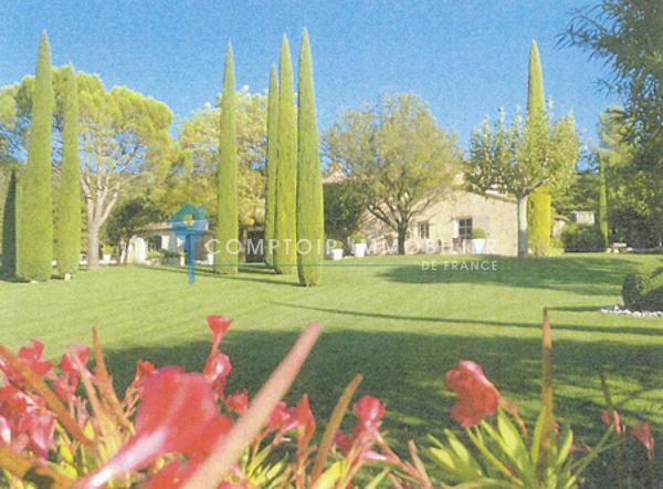 Propriete
                                                                                                                                                                                                                                                                                                                        14 pièce(s)                                                                                                                                                                                                          8 chambre(s)                                                                                                                                                                                                          495  m²