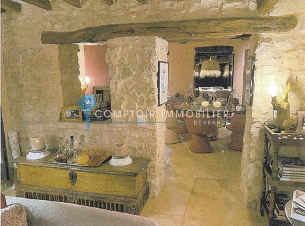 Propriete
                                                                                                                                                                                                                                                                                                                        14 pièce(s)                                                                                                                                                                                                          8 chambre(s)                                                                                                                                                                                                          495  m²