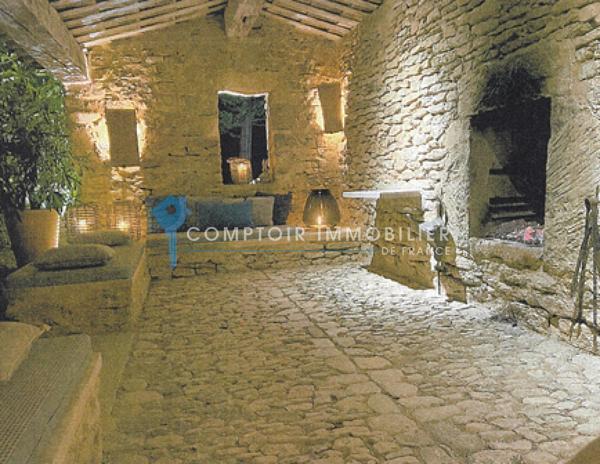 Propriete
                                                                                                                                                                                                                                                                                                                        14 pièce(s)                                                                                                                                                                                                          8 chambre(s)                                                                                                                                                                                                          495  m²