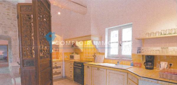 Propriete
                                                                                                                                                                                                                                                                                                                        14 pièce(s)                                                                                                                                                                                                          8 chambre(s)                                                                                                                                                                                                          495  m²