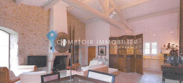 Propriete
                                                                                                                                                                                                                                                                                                                        14 pièce(s)                                                                                                                                                                                                          8 chambre(s)                                                                                                                                                                                                          495  m²