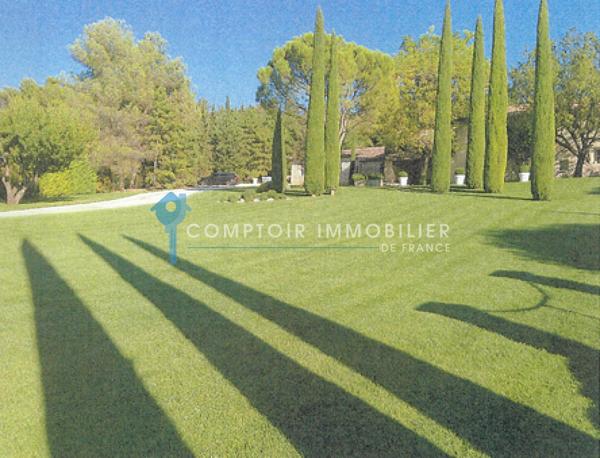 Propriete
                                                                                                                                                                                                                                                                                                                        14 pièce(s)                                                                                                                                                                                                          8 chambre(s)                                                                                                                                                                                                          495  m²