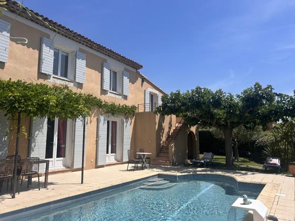 Au coeur du  Golf Pont Royal , au pied du Luberon et des Alpilles, Maison avec vue féérique