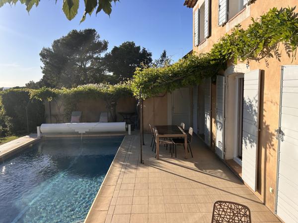 Au coeur du  Golf Pont Royal , au pied du Luberon et des Alpilles, Maison avec vue féérique