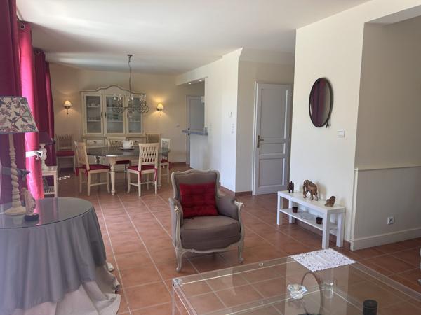 Au coeur du  Golf Pont Royal , au pied du Luberon et des Alpilles, Maison avec vue féérique