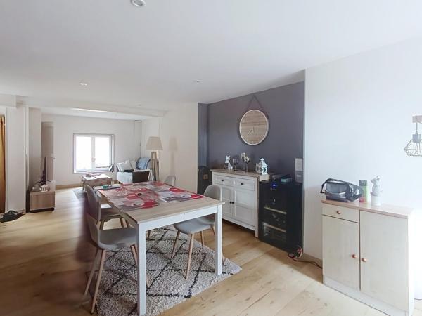 IMMEUBLE AVEC LOCAL  ET APPARTEMENT