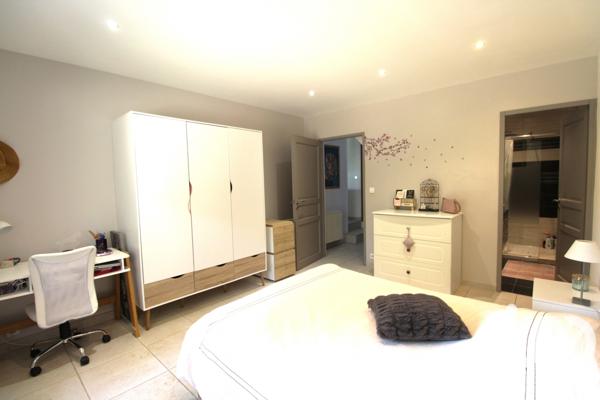 Maison à vendre 5 pièces 158 m² L'Isle-sur-la-Sorgue