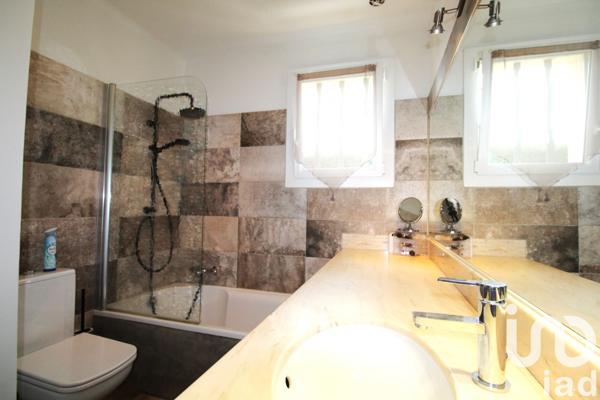 Maison à vendre 5 pièces 158 m² L'Isle-sur-la-Sorgue