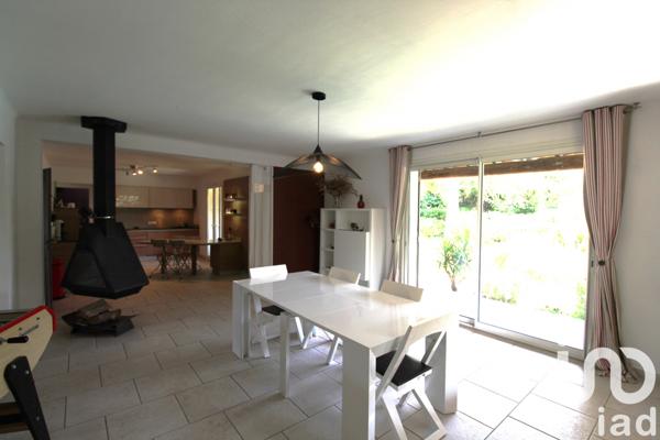 Maison à vendre 5 pièces 158 m² L'Isle-sur-la-Sorgue