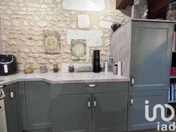 Maison à vendre 9 pièces 247 m² Saintes