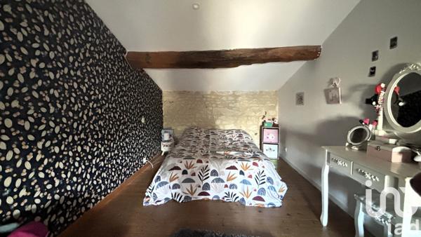 Maison à vendre 9 pièces 247 m² Saintes