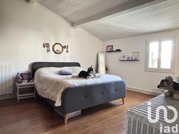 Maison à vendre 9 pièces 247 m² Saintes