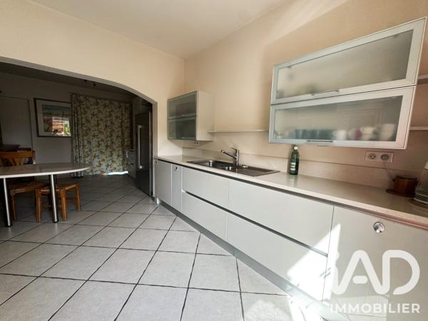 Maison à vendre 7 pièces 160 m² Saint-Cyr-sur-Mer