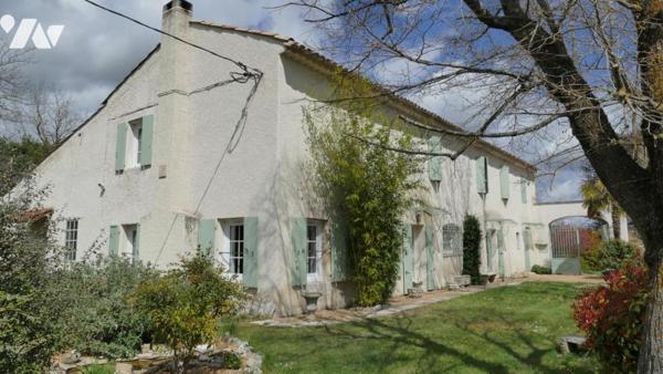 A proximité de FORCALQUIER
