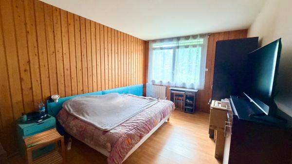 Maison  de plain pied A LOUER  avec double garage sur Les Martres De Veyre