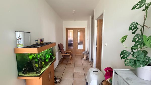 Maison  de plain pied A LOUER  avec double garage sur Les Martres De Veyre