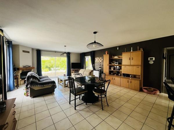 Maison à vendre 369 600 € Sainte-Soulle 6 p 112 m² DPE D
