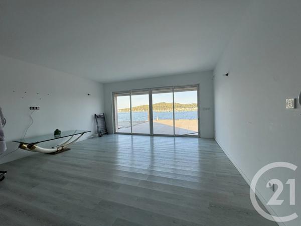 Immeuble à vendre  420 m 2   LA SEYNE SUR MER  - 83