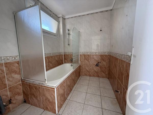 Immeuble à vendre  420 m 2   LA SEYNE SUR MER  - 83