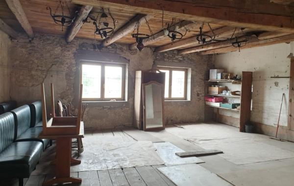 Vente Maison de village avec ancien commerce à rénover Magnieres   