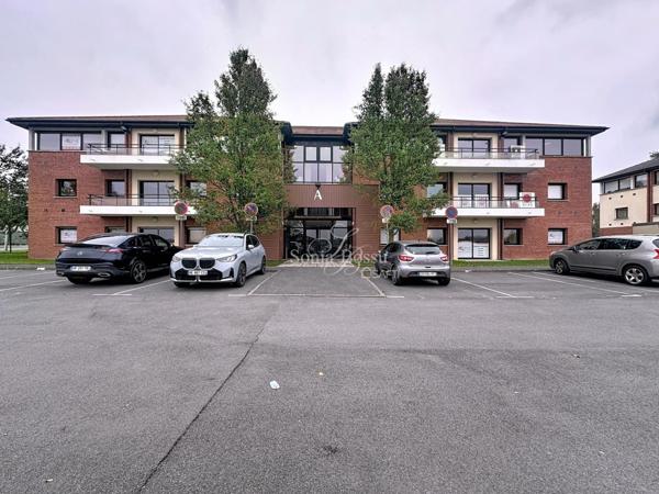 BUREAUX DE 200M2 DIVISIBLES + BALCON + 7 PL PARKING