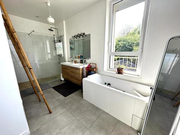 Vivons cachés vivons heureux ...