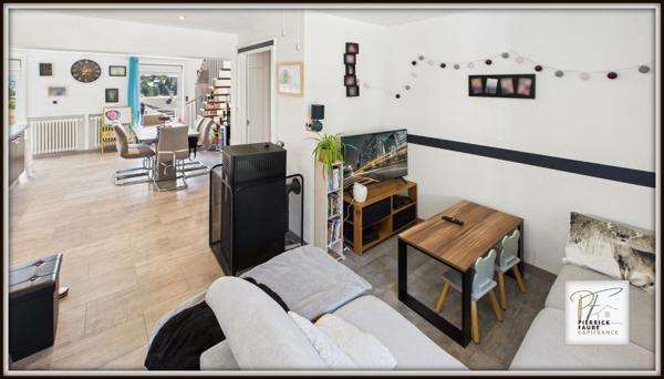 Appartement Duplex 4 chambres avec extérieur 250m² garage cave et cabanon