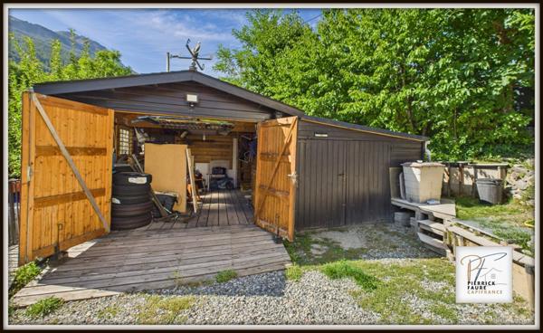 Appartement Duplex 4 chambres avec extérieur 250m² garage cave et cabanon