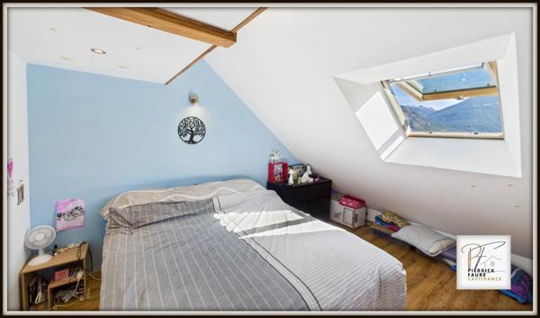 Appartement Duplex 4 chambres avec extérieur 250m² garage cave et cabanon