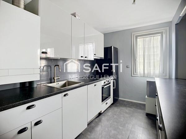 Appartement 3 pcs + balcon et parking