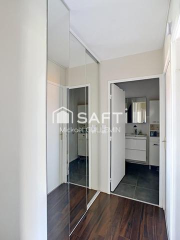 Appartement 3 pcs + balcon et parking