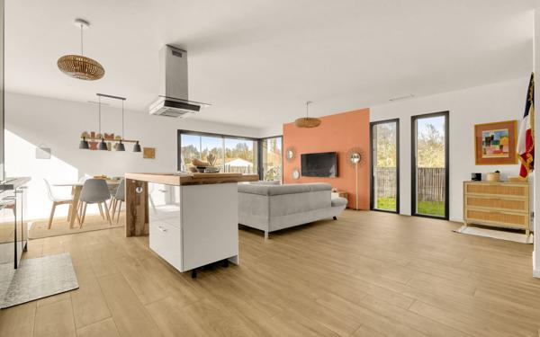 Maison à vendre    4 pièces • 105 m2 L'Isle-Jourdain