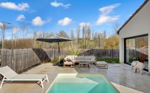 Maison à vendre    4 pièces • 105 m2 L'Isle-Jourdain