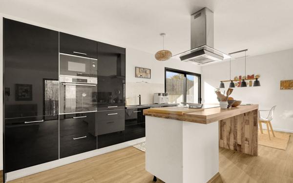 Maison à vendre    4 pièces • 105 m2 L'Isle-Jourdain