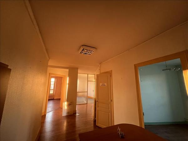 Appartement à vendre |  Montluçon |  6 pièces | 161 m²