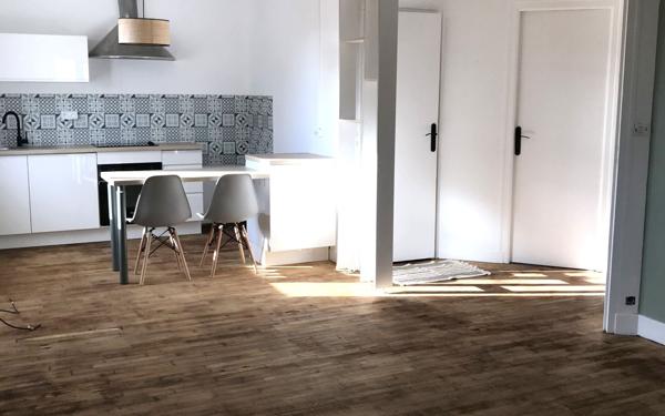 Maison à vendre    5 pièces • 145 m2 Carhaix-Plouguer