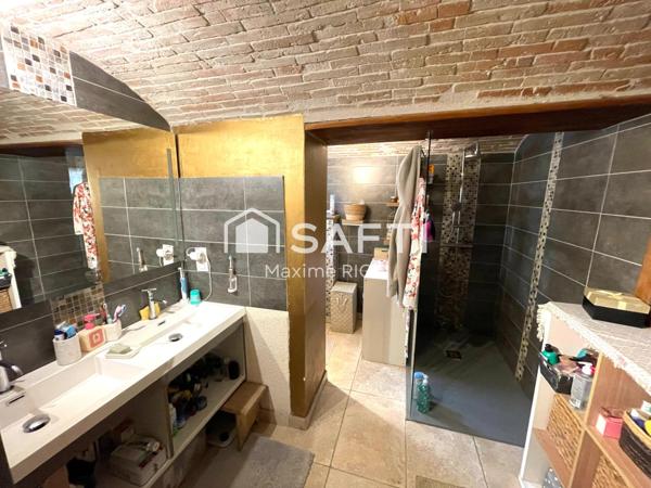 Longère en pierre 87m² avec grange 236m² à rénover