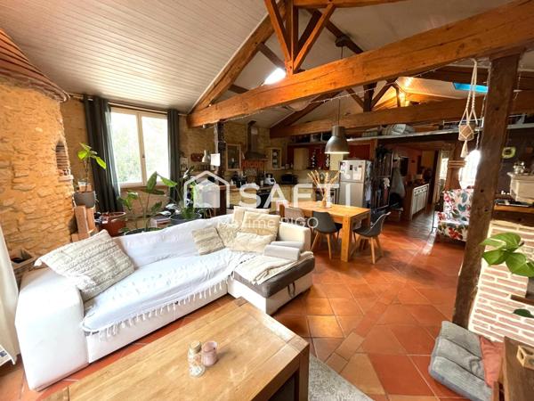 Longère en pierre 87m² avec grange 236m² à rénover