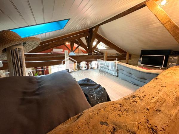 Longère en pierre 87m² avec grange 236m² à rénover