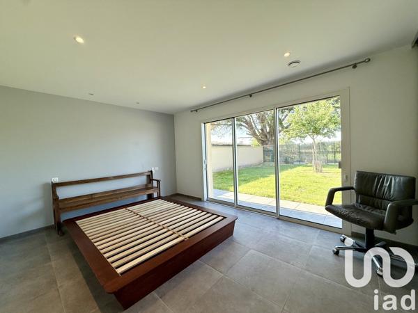 Maison 3 pièces de 101 m² à SAINT-MARTIN-DE-BREHAL (50290)