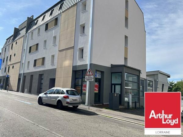 BUREAUX à VENDRE de 391 m²