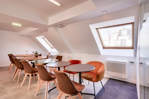 CW Privé à louer à PARIS 75009
