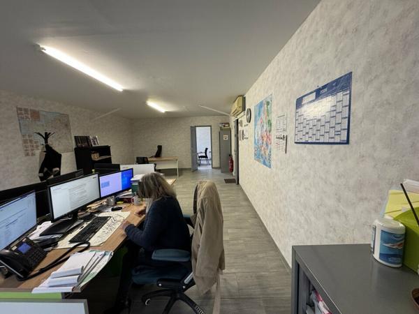JOUE-LES-TOURS BUREAUX A LOUER 54 M² FACILITE DE STATIONNEMENT PROXIMITE A10