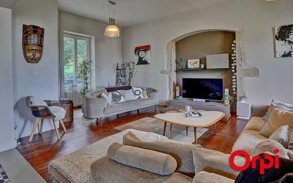 Maison à vendre    5 pièces • 160 m2 Maubec