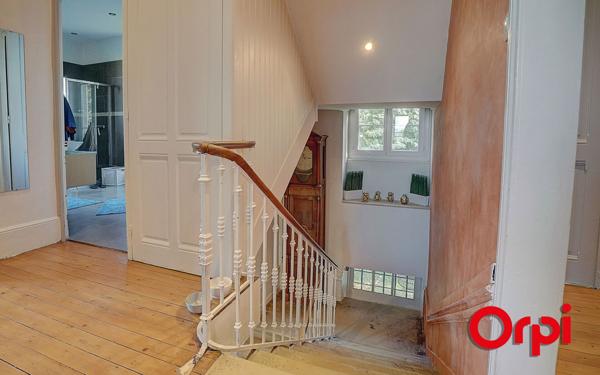 Maison à vendre    5 pièces • 160 m2 Maubec