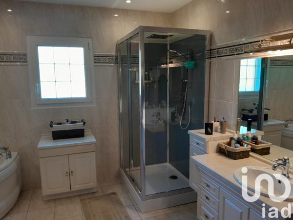 Maison à vendre 6 pièces 186 m² Portes-lès-Valence