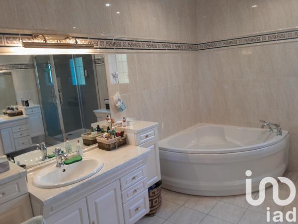 Maison à vendre 6 pièces 186 m² Portes-lès-Valence